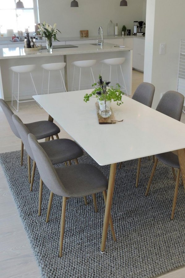 Ellos Polar Ruokaryhmä Jossa Pöytä Ja 6 Tuolia Monivärinen