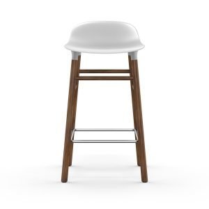 Normann Copenhagen Form Baarituoli Valkoinen / Saksanpähkinä 65 Cm
