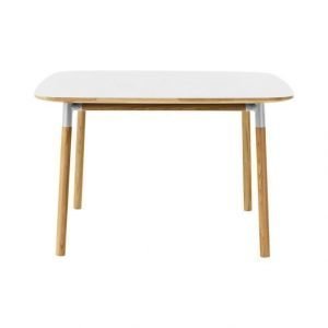Normann Copenhagen Form Pöytä