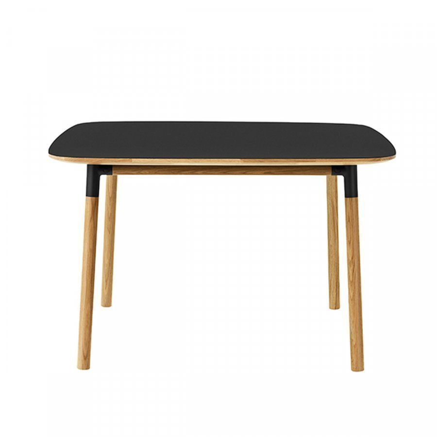 Normann Copenhagen Form Pöytä Musta / Tammi 120x120 Cm