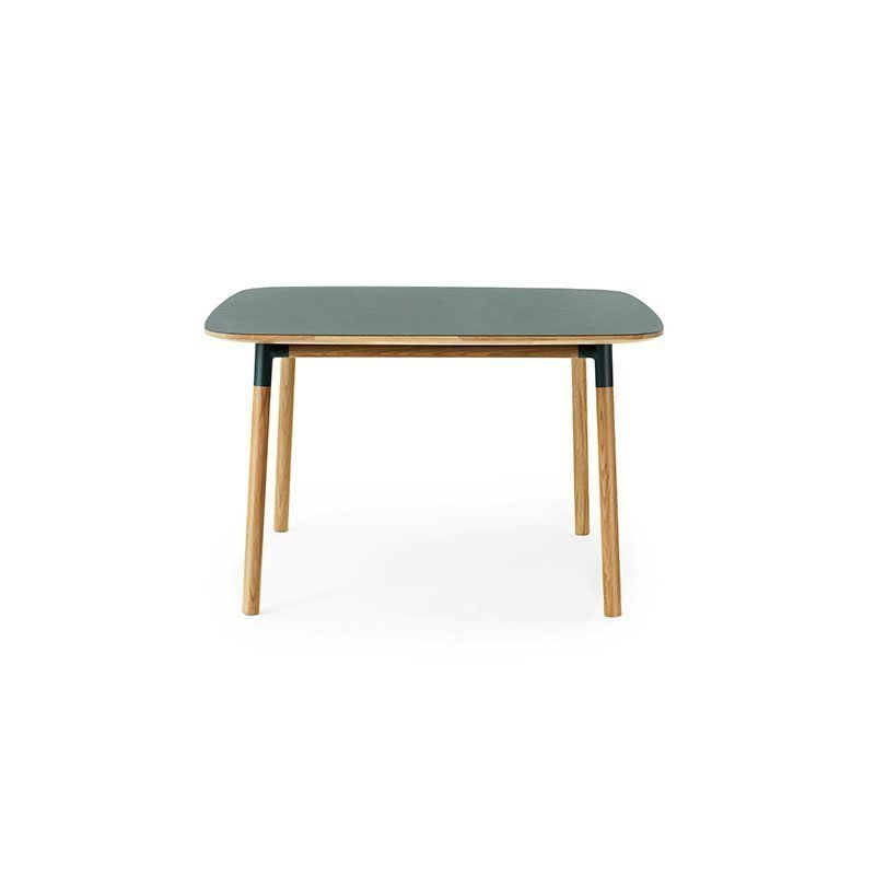 Normann Copenhagen Form Pöytä Vihreä / Tammi 120x120 Cm