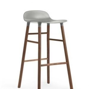Normann Copenhagen Form baarijakkara 75 cm harmaa/saksanpähkinä